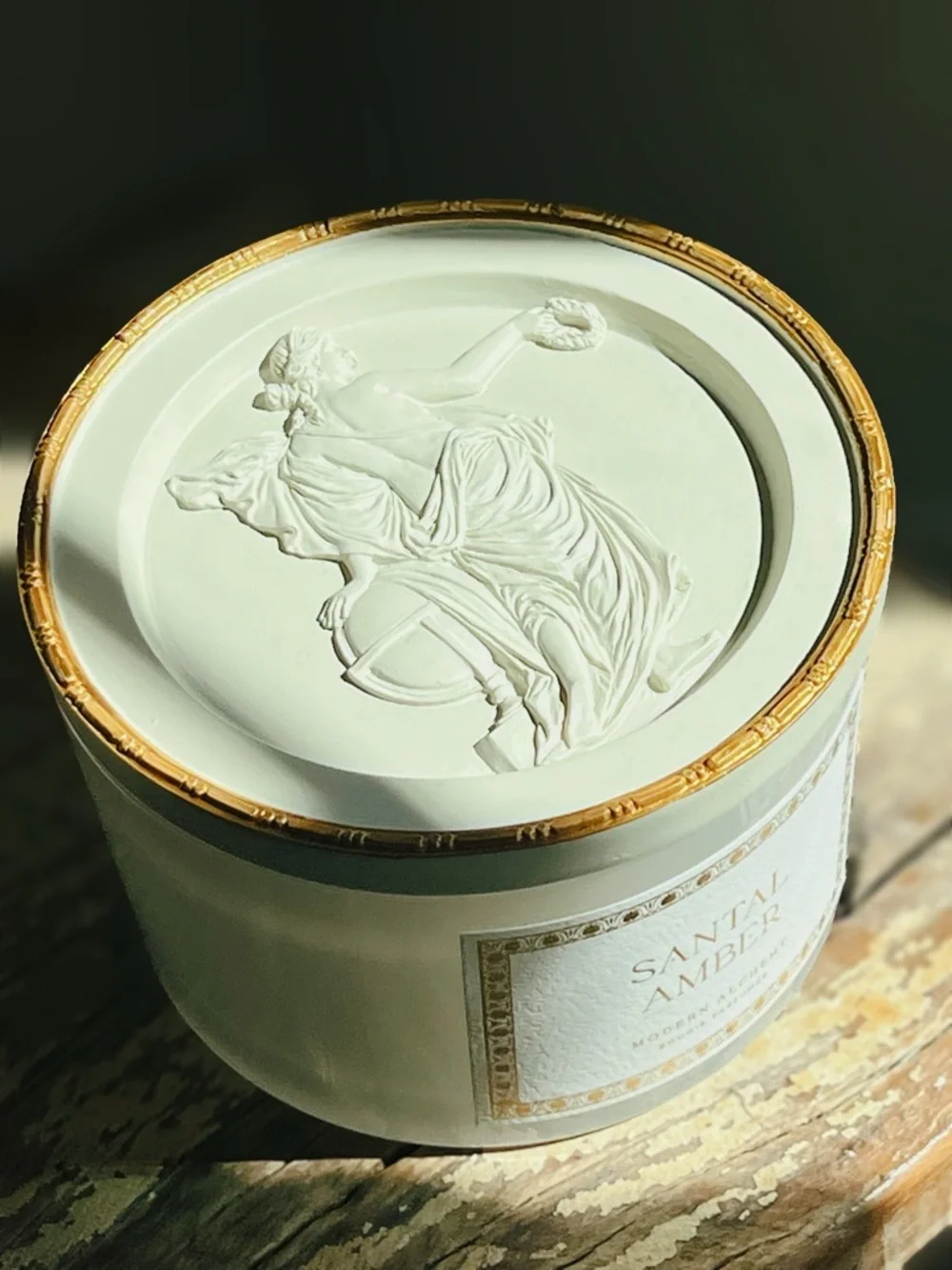 NEW Modern Alchemy Santal Amber Bougie Parfumee 15.1 OZ Candle Decorative Lid